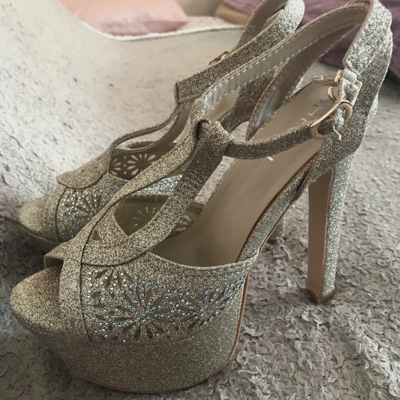 Gold Glitter Sparkle Stiletto Heels - Picture 1 of 4